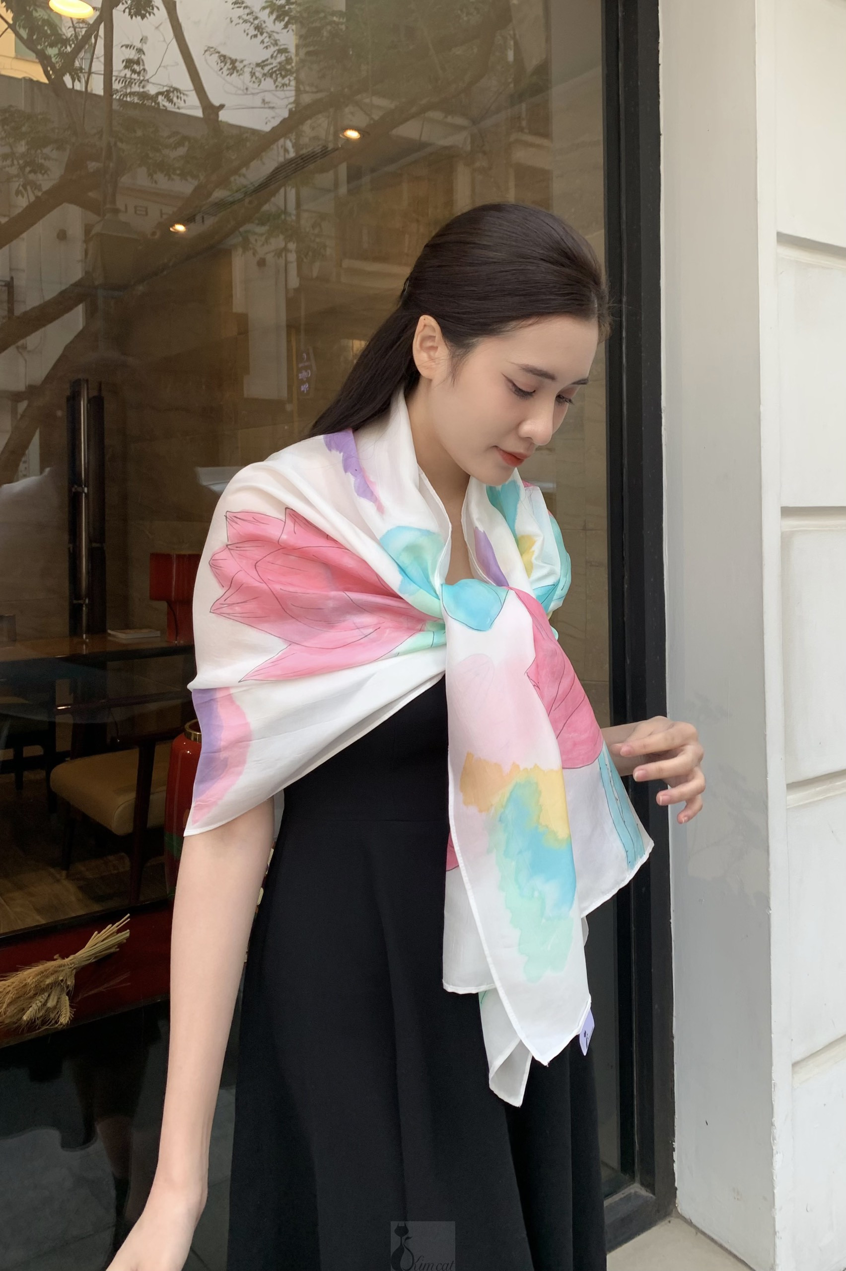 Khăn dài lụa vẽ tay dài