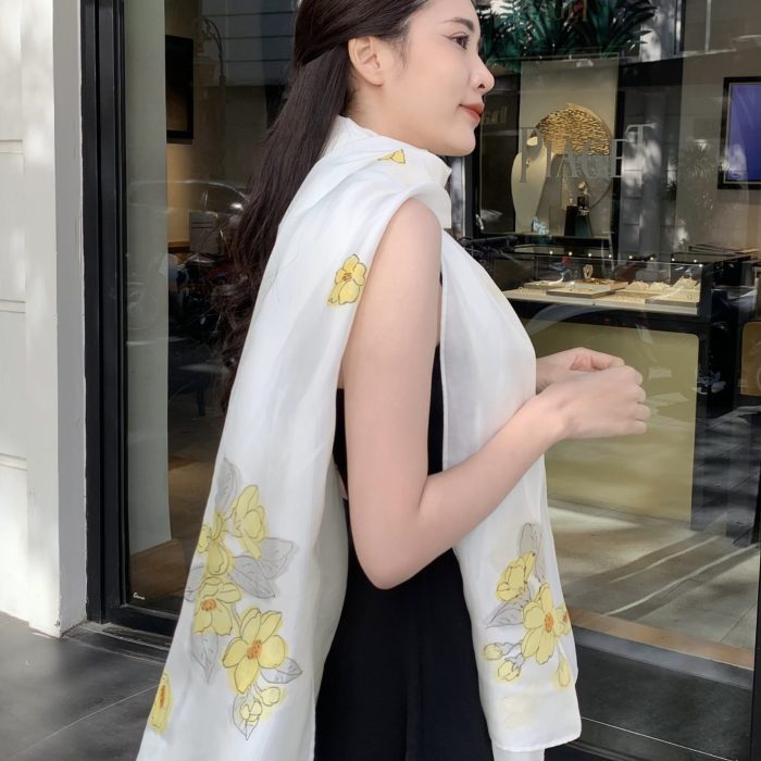 Khăn dài vẽ tay Khăn dài vẽ tay