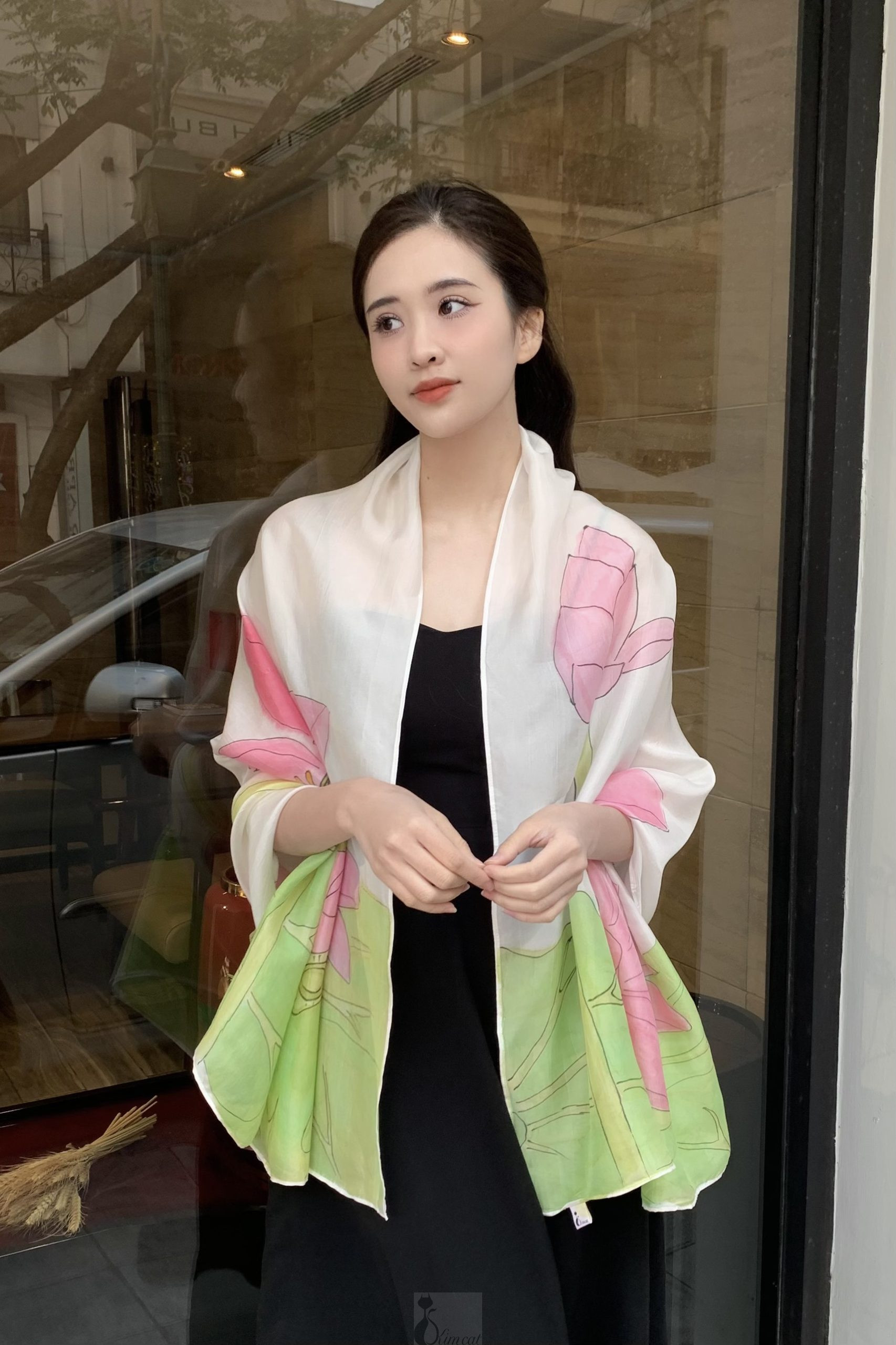 Khăn dài vẽ tay dài