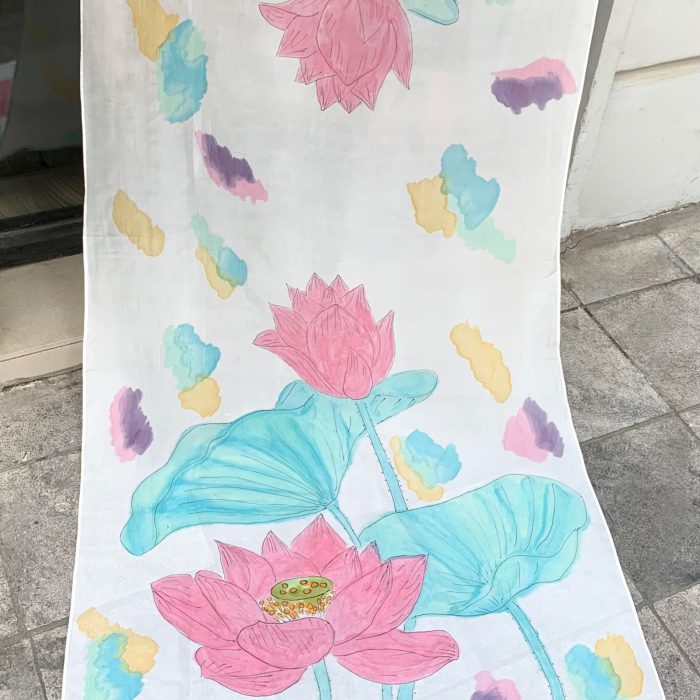 Khăn dài vẽ tay lụa tơ tằm dài