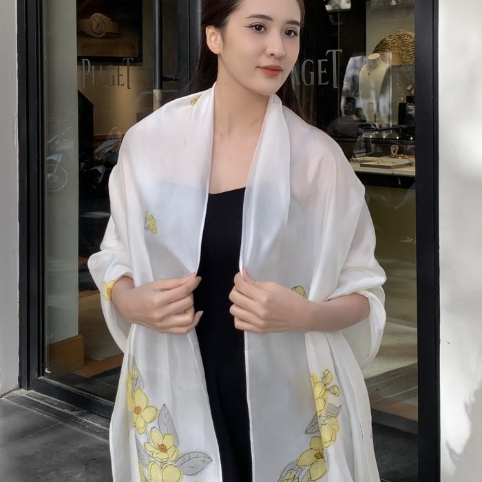 Khăn dài vẽ tay tơ tằm Khăn dài vẽ tay tơ tằm