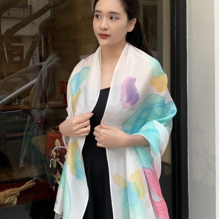 Khăn dài vẽ tay tơ tằm
