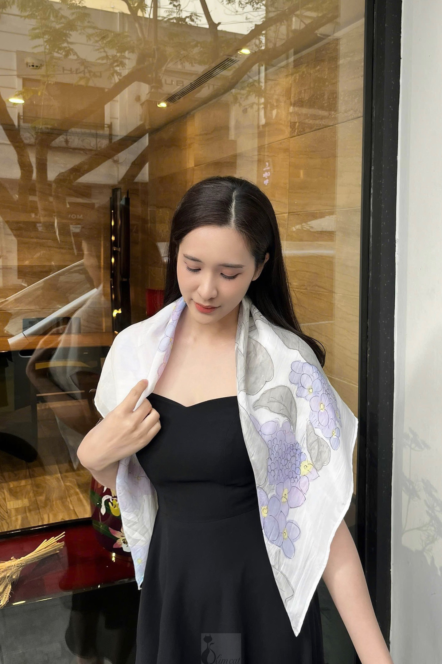Khăn lụa tơ tằm vẽ tay - khăn lụa vuông vẽ hoa cẩm tú cầu