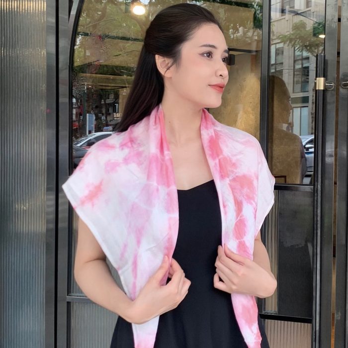 Khăn lụa vẽ tay Khăn lụa vẽ tay