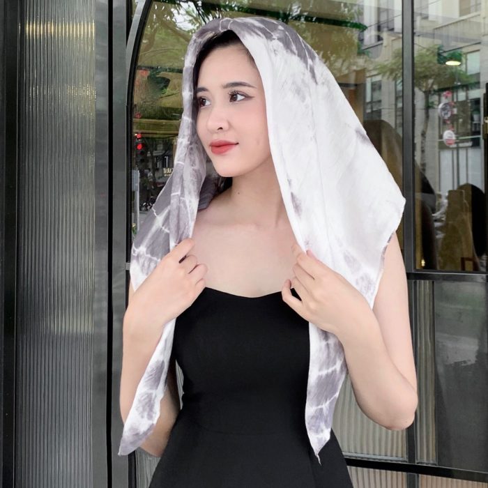 Khăn lụa vẽ tay tơ tằm Khăn lụa vẽ tay tơ tằm