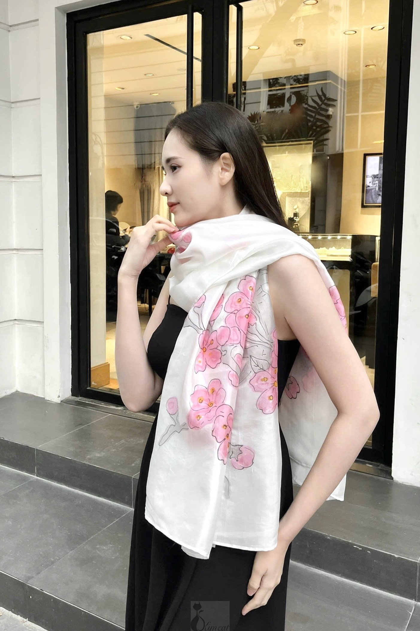 Khăn lụa tơ tằm vẽ tay cành đào phai - khăn lụa dài