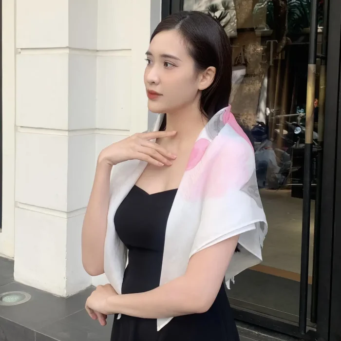 khăn lụa tơ tằm vẽ tay khăn lụa tơ tằm vẽ tay