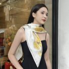 khăn lụa vẽ tay vuông