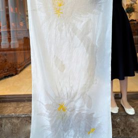 Khăn lụa tơ tằm dài vẽ tay