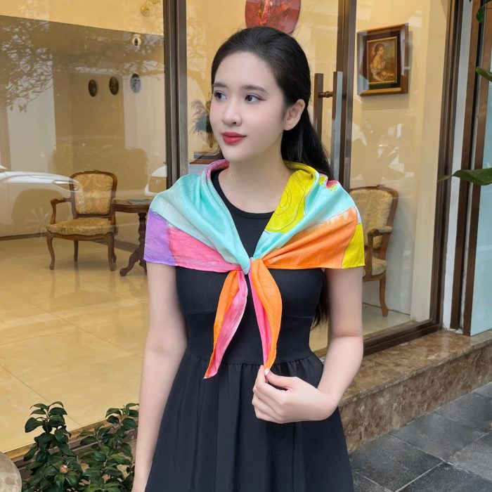 Khăn lụa tơ tằm thủ công