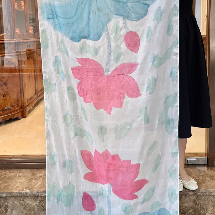 Khăn lụa tơ tằm vẽ tay