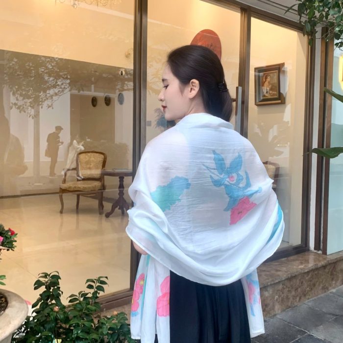 Khăn lụa tơ tằm vẽ tay thủ công